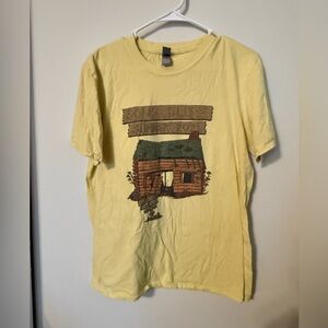 Sonic Blume Summer 2021 Asbury Park Yellow Graphic T-Shirt with Cabin Design M